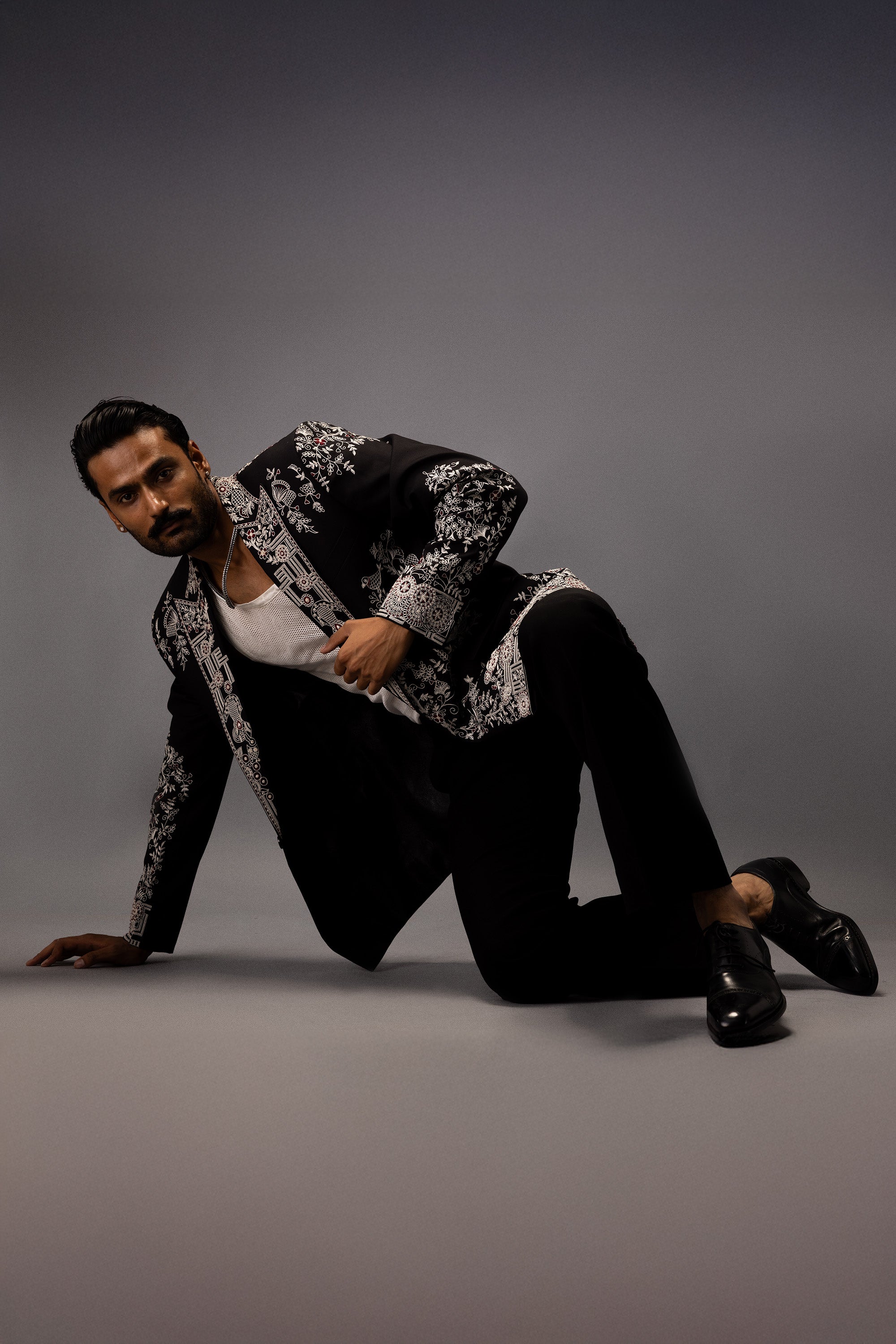 BLACK CANVAS EMBROIDERED JACKET