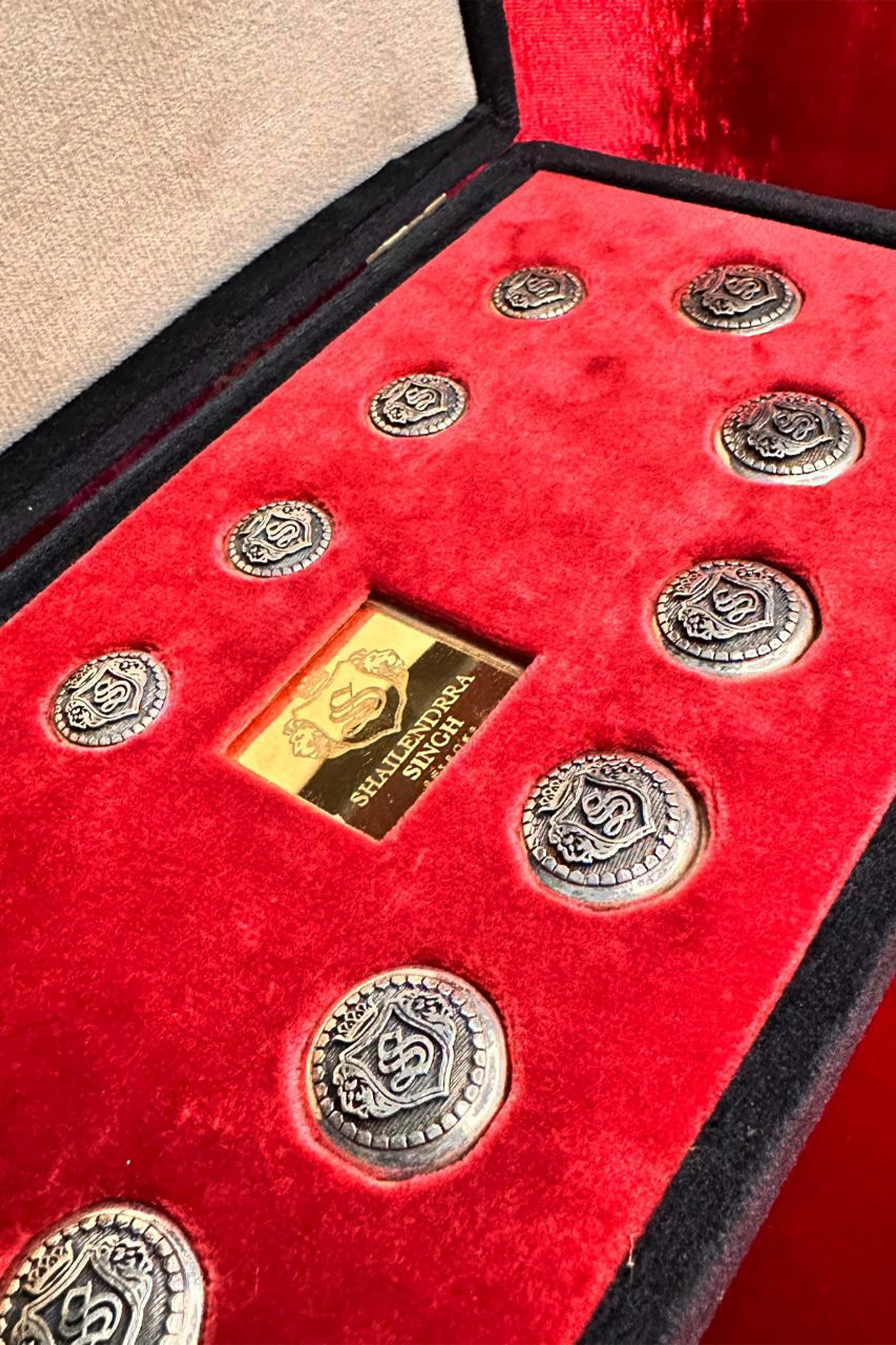 SSB Signature Silver Buttons