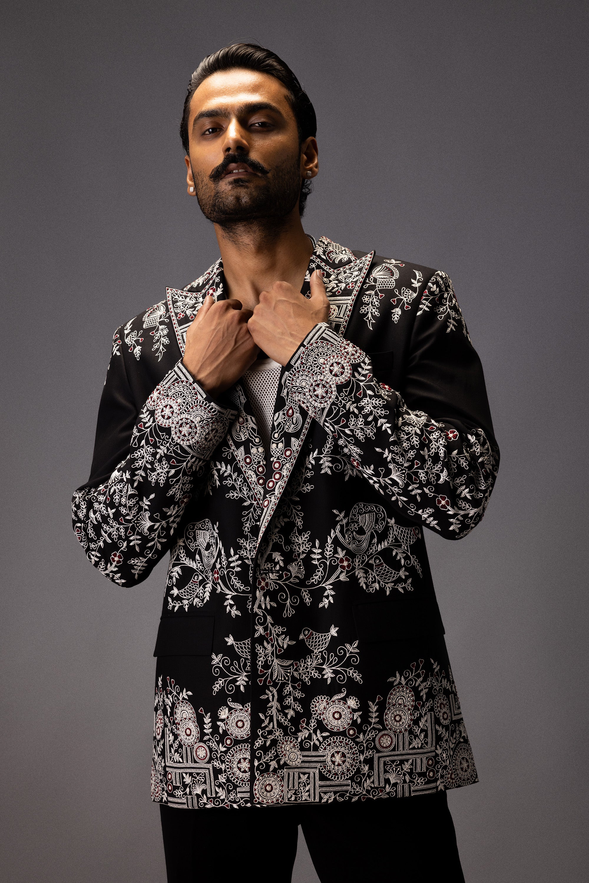 BLACK CANVAS EMBROIDERED JACKET