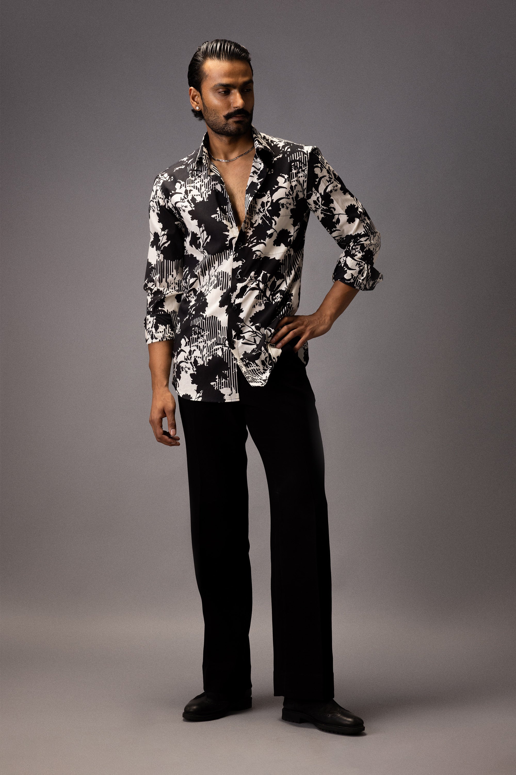 BLACK BOTANICAL COTTON PRINTED SHIRT
