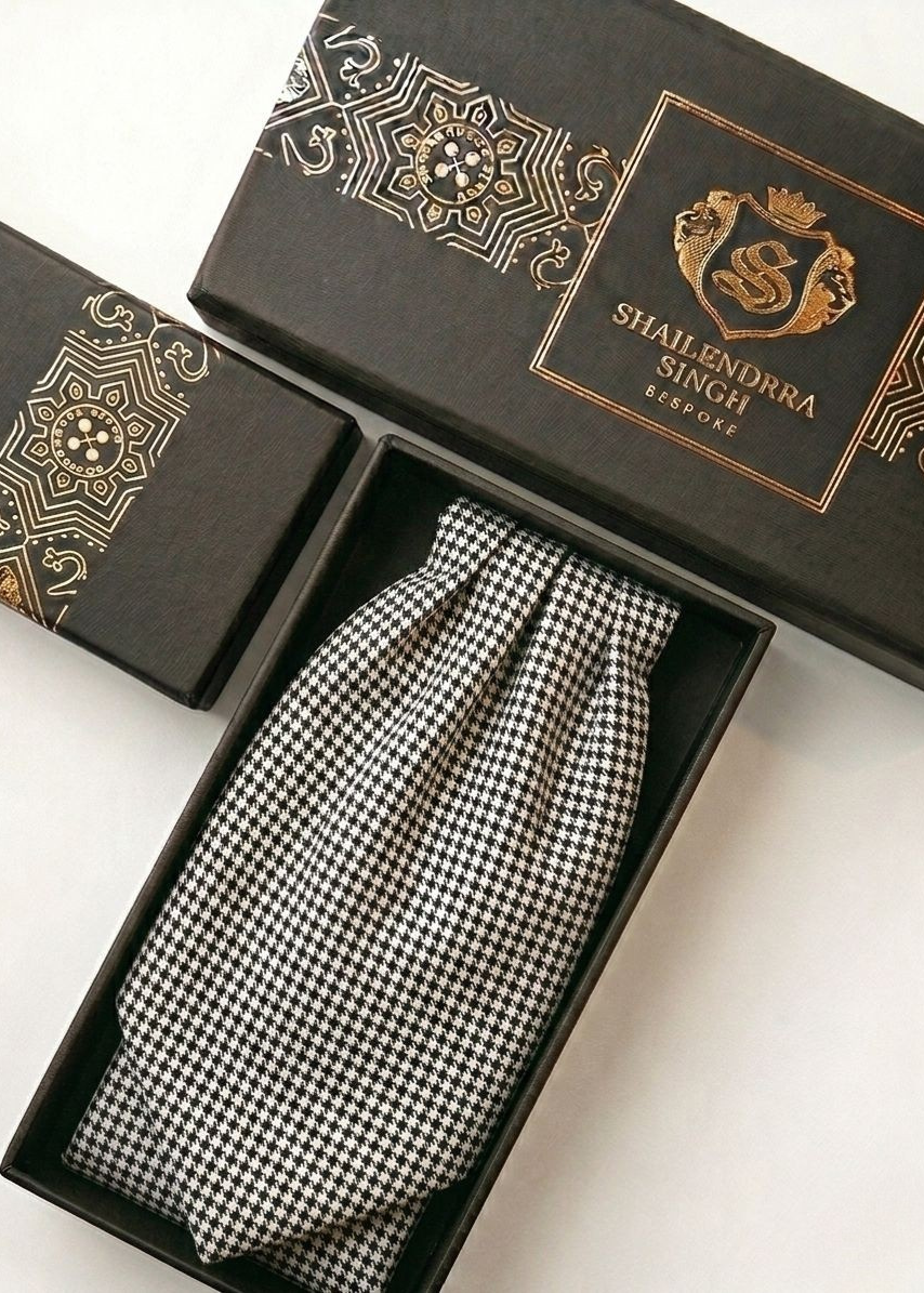 Cravat