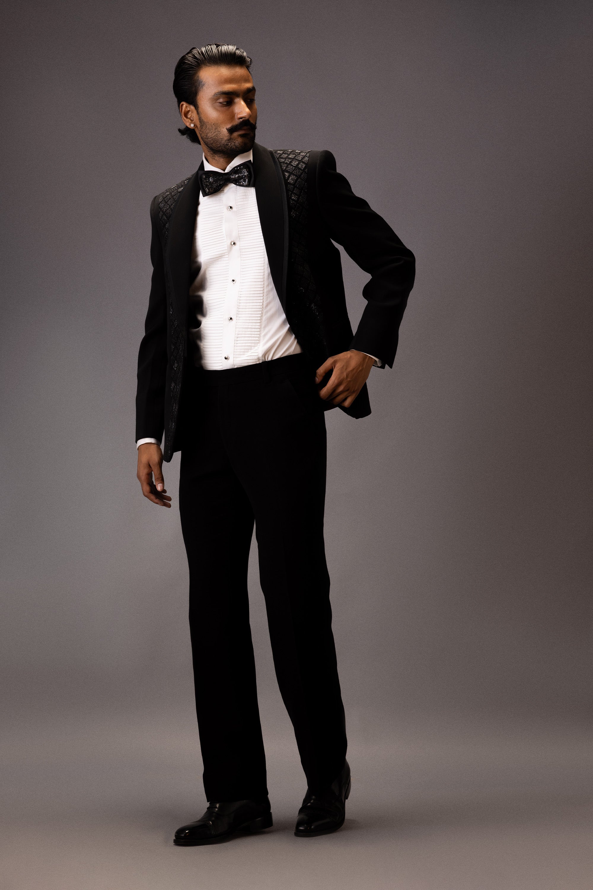 NOIR MAZE TUXEDO SET