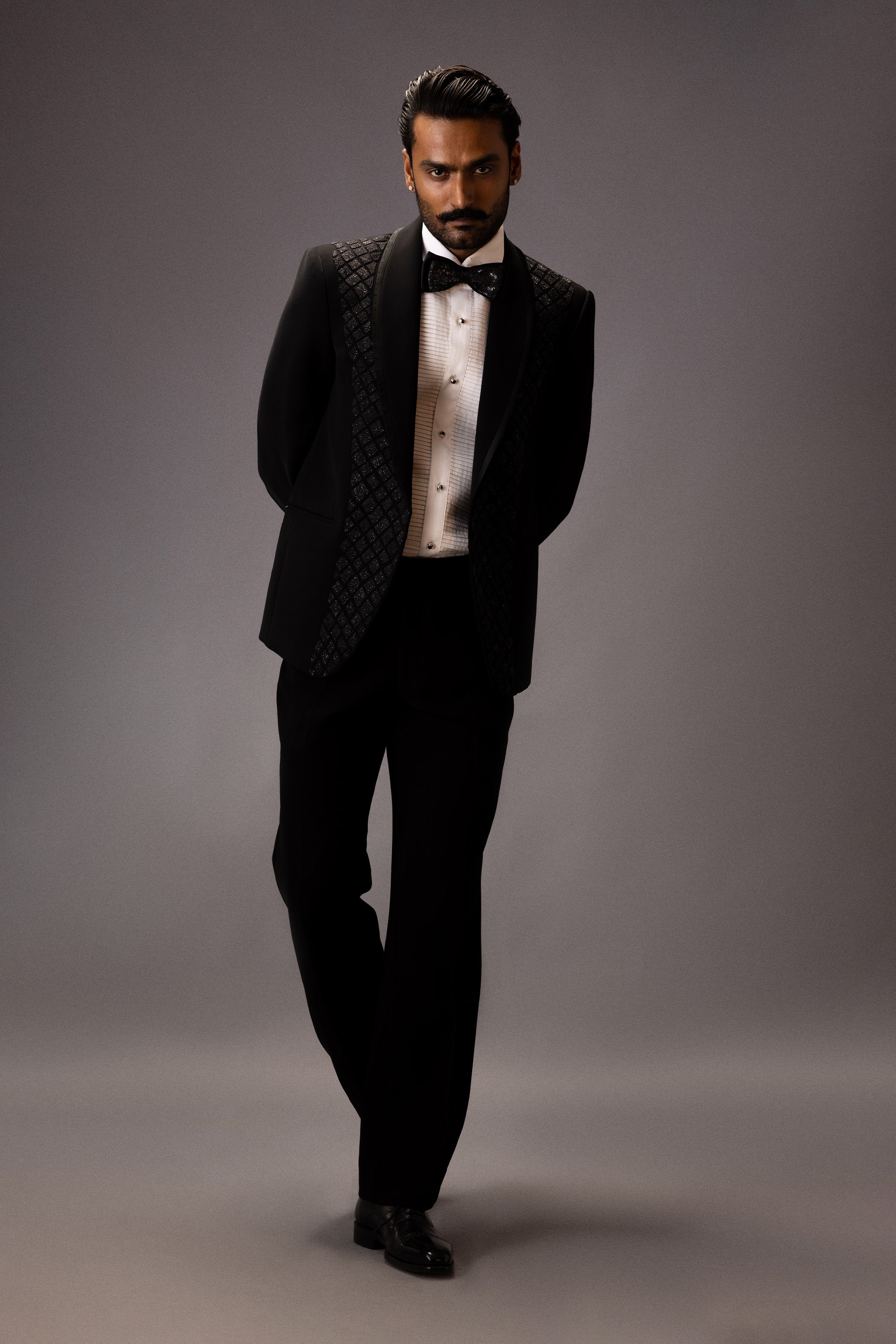 NOIR MAZE TUXEDO SET