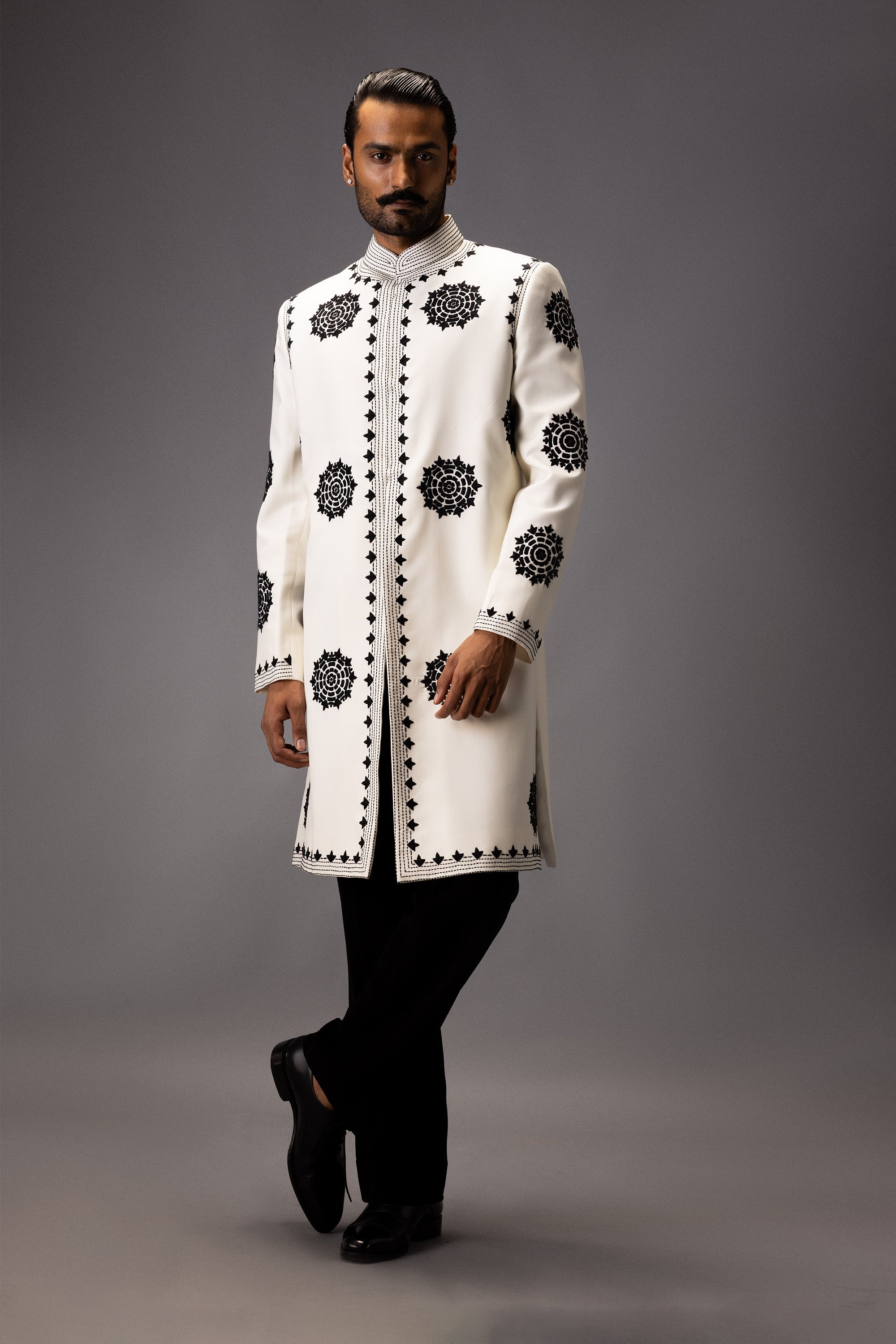 IVORY MANDALA ROYAL ACHKAN