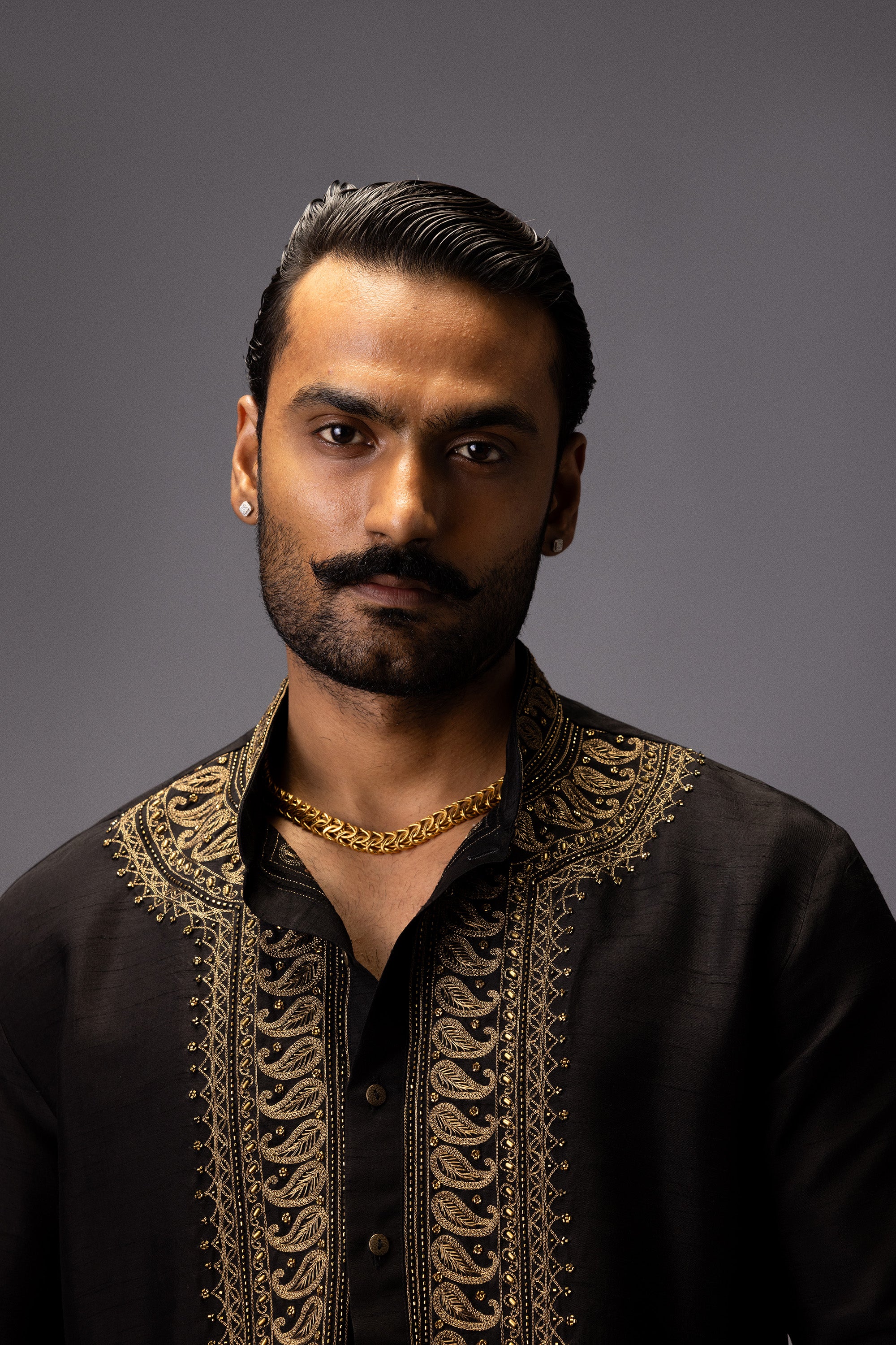 BLACK MAJESTY SILK KURTA